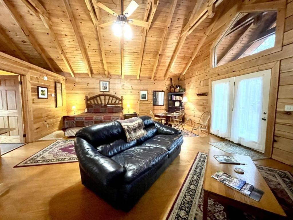 Romantic Laurel Wood Home With Private Hot Tub Tellico Plains Bagian luar foto