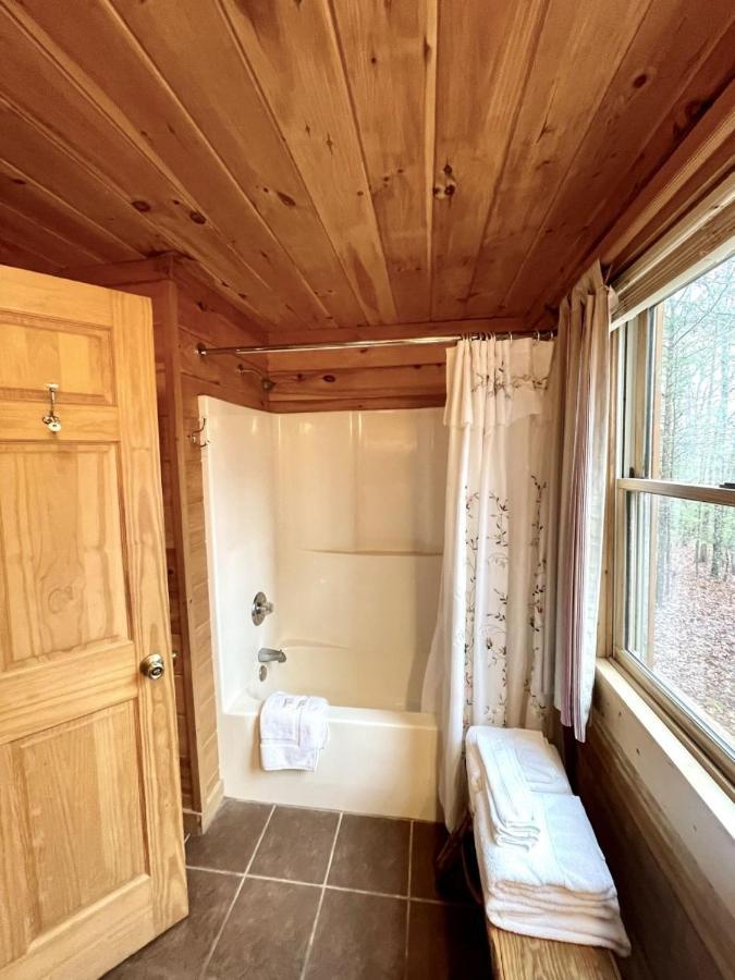 Romantic Laurel Wood Home With Private Hot Tub Tellico Plains Bagian luar foto